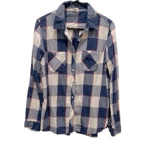 Levi's Women’s Medium Blue and White Relaxed Flannel Button Down Shirt